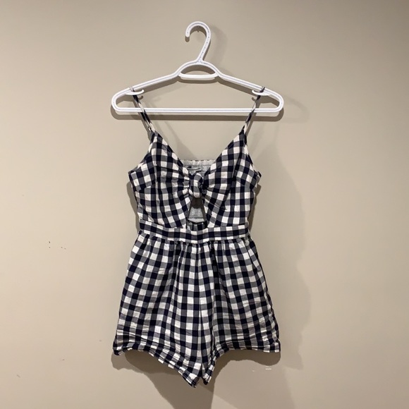 American Eagle Gingham Pin Up Romper - Women’s Size XS - Picture 2 of 8